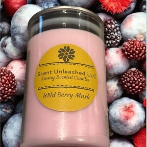Wild Berry Musk LUXURY CANDLE